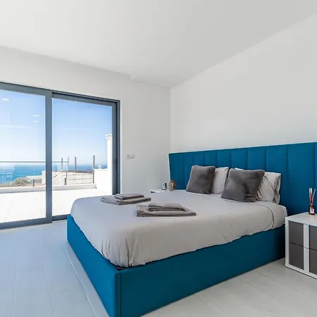Villa Locki With Jacuzzi, Private Pool And Sea View
