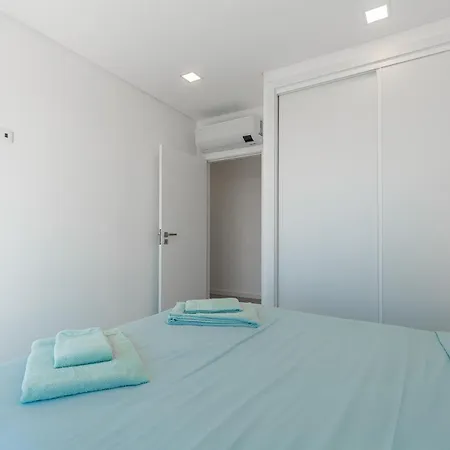 Villa Locki With Jacuzzi, Private Pool And Sea View