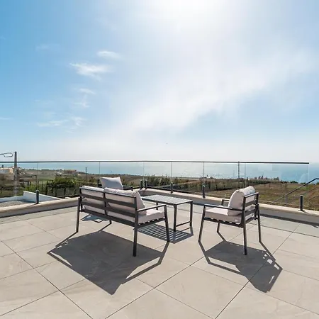 Locki With Jacuzzi, Private Pool And Sea View Villa *