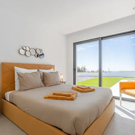 Villa Locki *