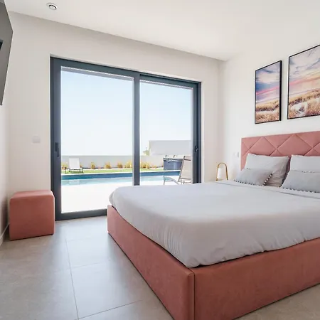 Villa Locki With Jacuzzi, Private Pool And Sea View * Lourinhã