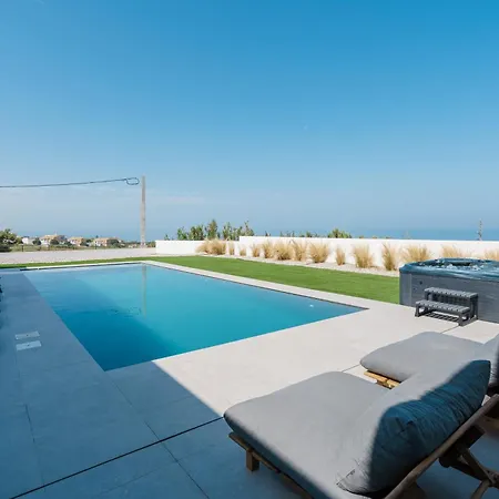 Villa Villa Locki With Jacuzzi, Private Pool And Sea View